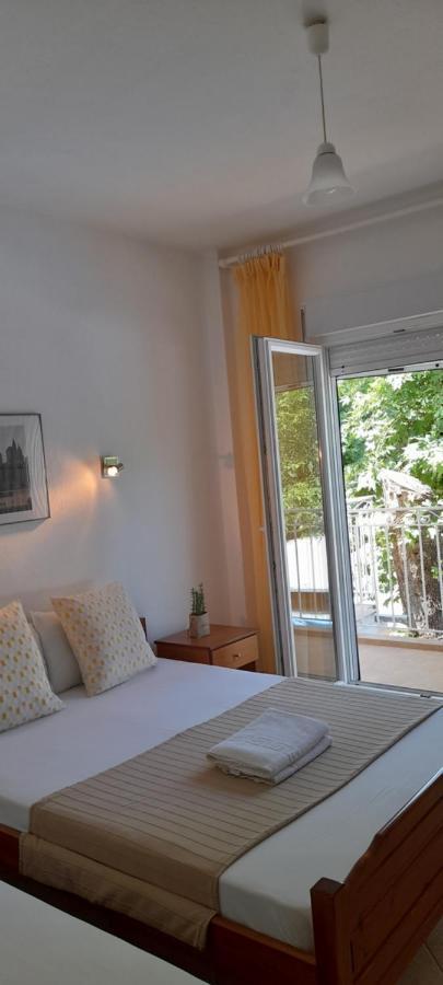 Akrogiali Apartments Paralía Skotínis エクステリア 写真